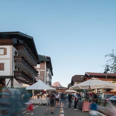 B&B La Tambra - Central With Restaurant Santa Cristina Val Gardena Exterior photo