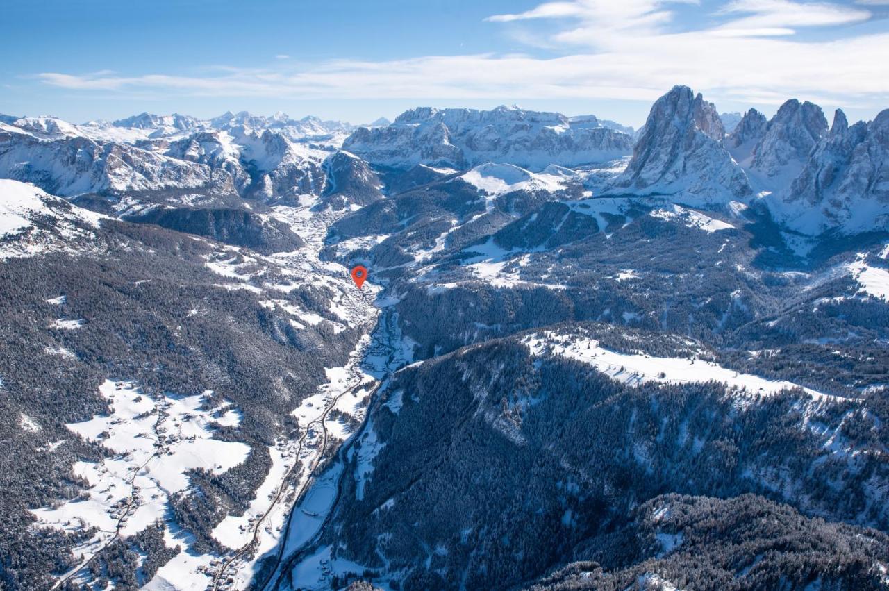 B&B La Tambra - Central With Restaurant Santa Cristina Val Gardena Exterior photo